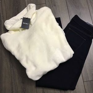 🛍DKNY sweater🛍